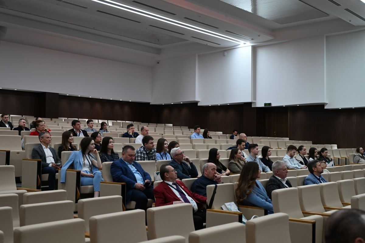 Conferință in memoriam Aureliu Gumeniuc
